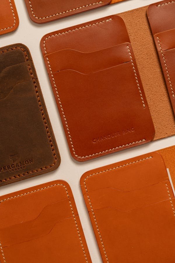 Your ultimate guide to Versace card holders: style and savings